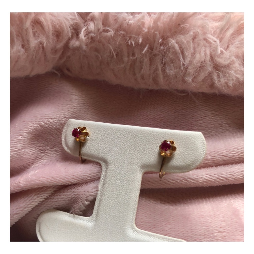Vintage : 10k Solid Gold Ruby Screw Back Earrings - image 4
